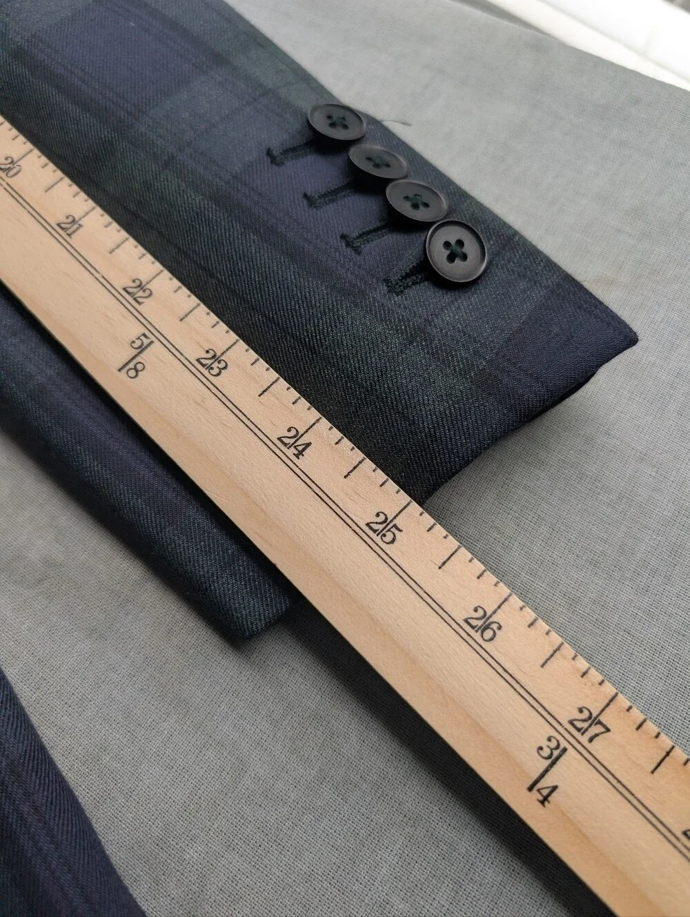 NWOT Charles Tyrwhitt Full Navy and Dark Green Super 100s Plaid Suit
